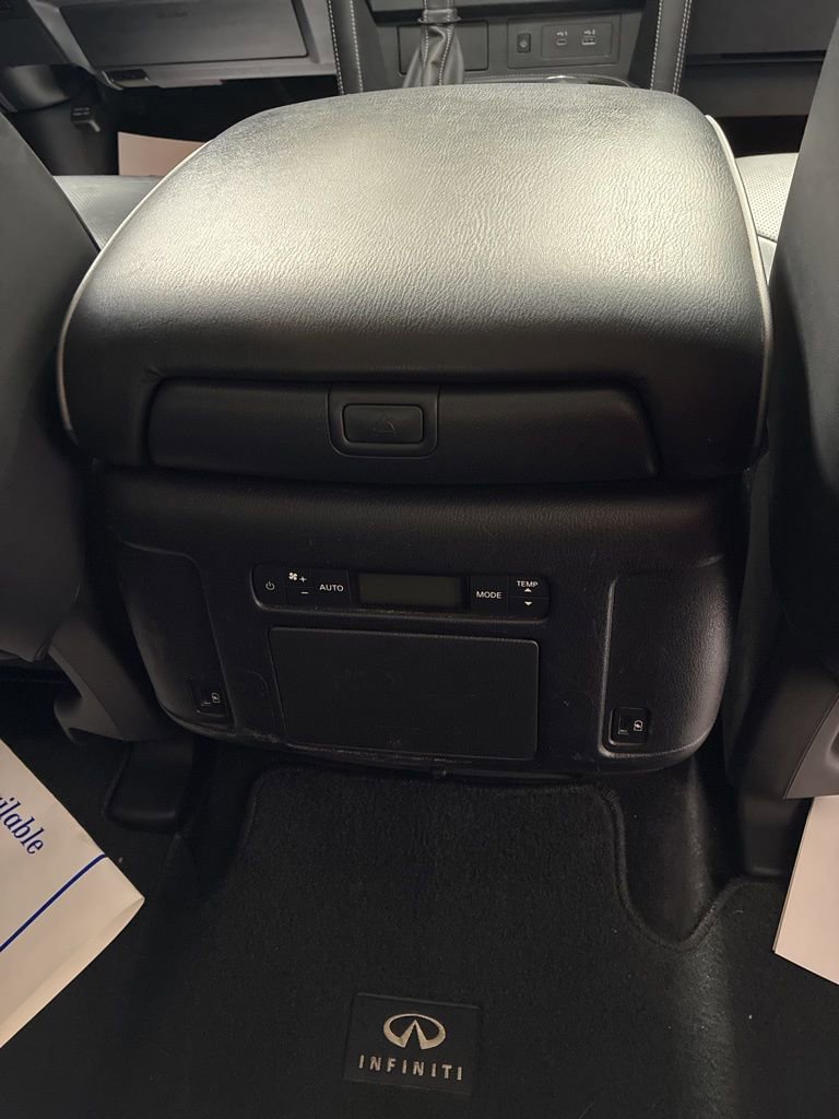 Used 2024 INFINITI QX80 Luxe image 32