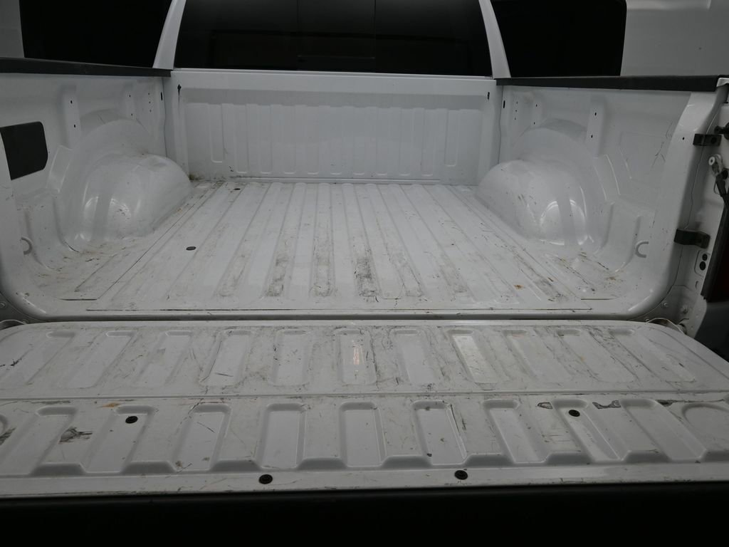 Used 2025 RAM 1500 Laramie AWD/4WD image 11