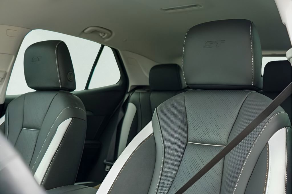 New 2026 Buick Envision Sport Touring AWD/4WD image 11