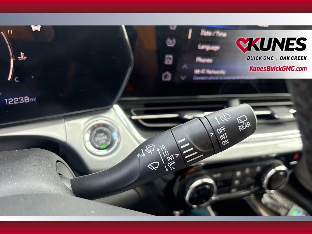 Used 2024 Chevrolet Trax LT w/ Driver Confidence Package image 13