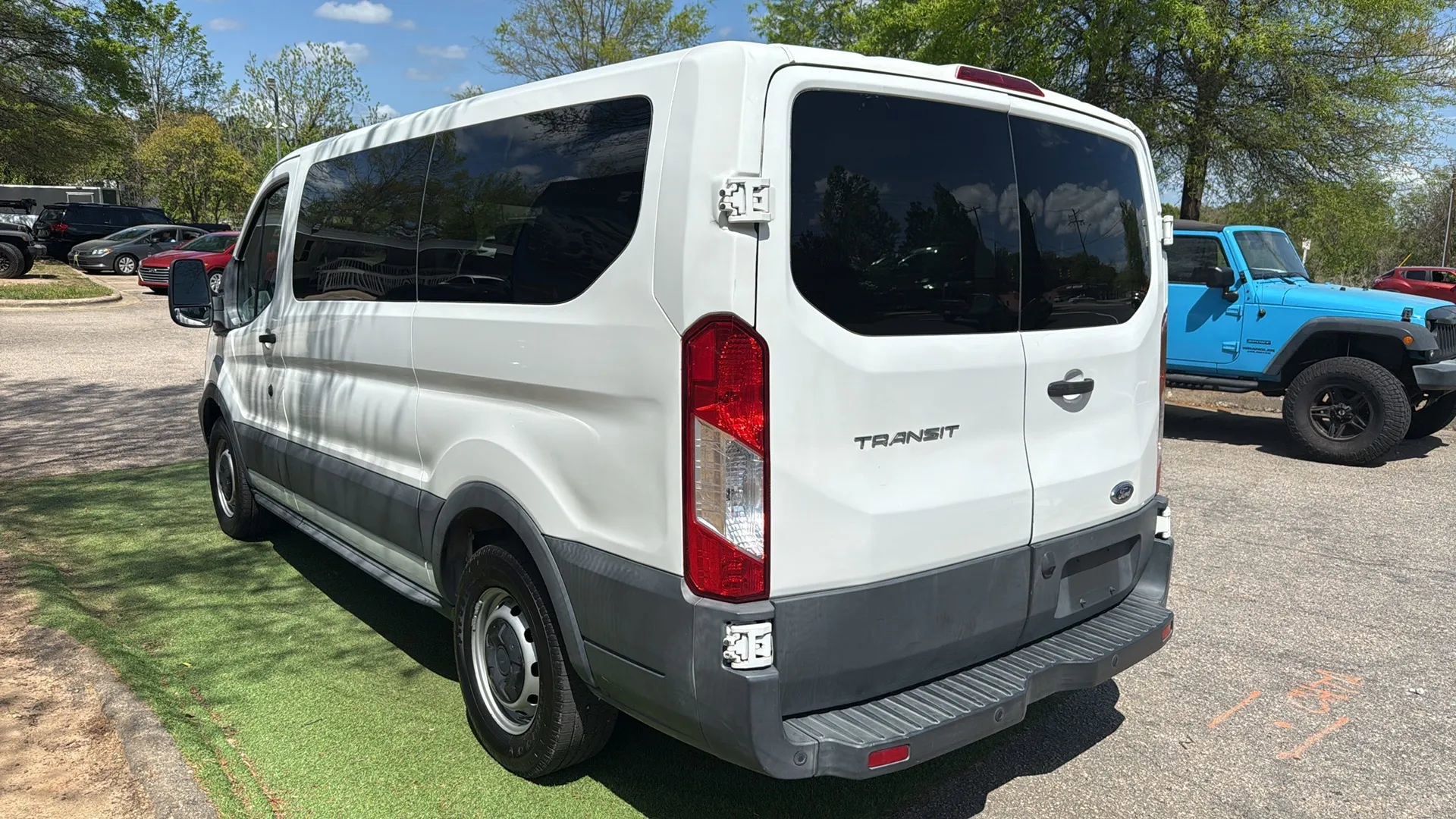 Used 2017 Ford Transit 150 XL RWD image 6