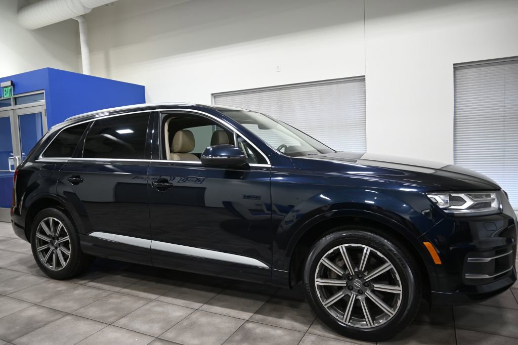 Used 2018 Audi Q7 3.0T Premium image 5