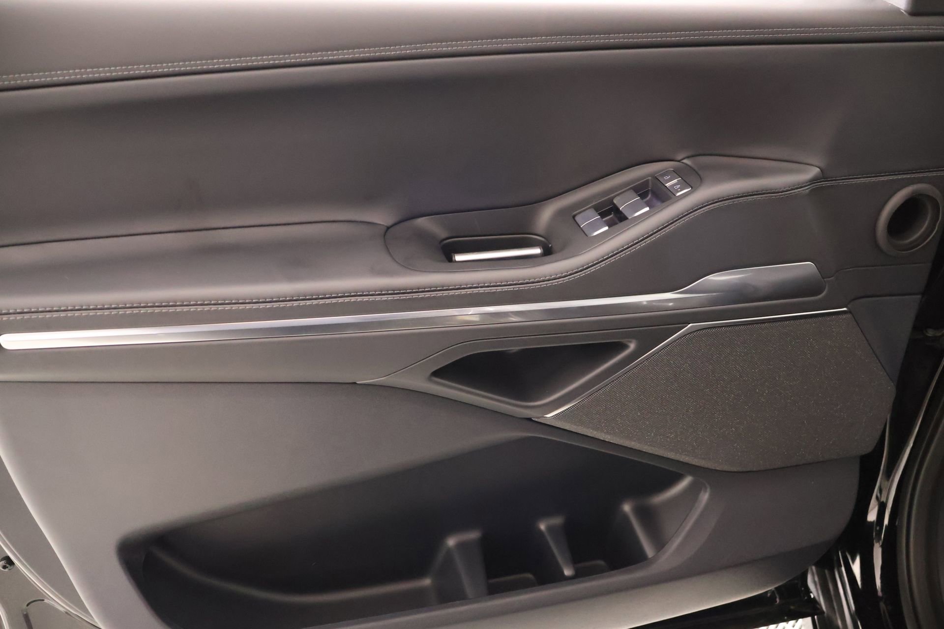 New 2026 Lincoln Navigator Reserve image 18