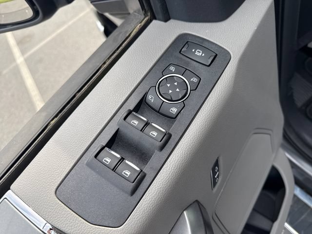 Used 2021 Ford F350 XLT w/ XLT Premium Package AWD/4WD image 27