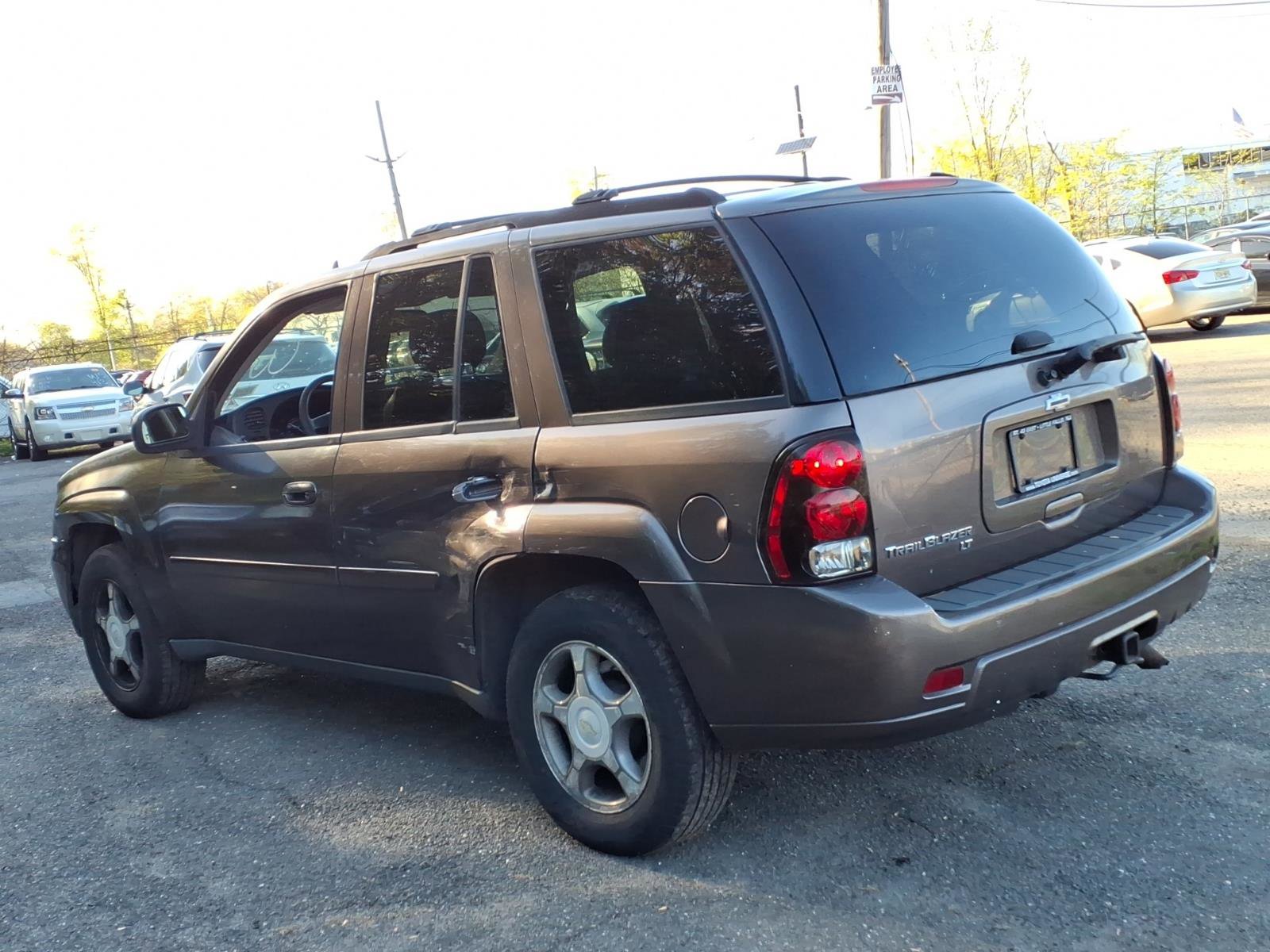 Used 2008 Chevrolet TrailBlazer LT w/ Sun And Sound Package AWD/4WD image 4