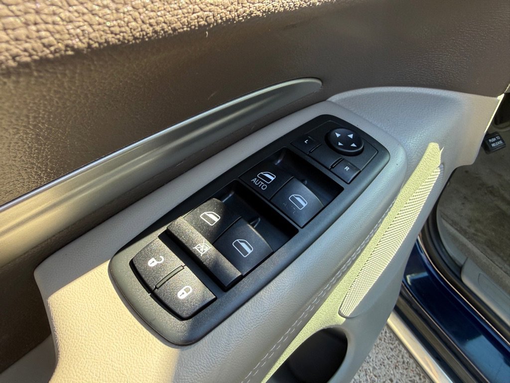 Used 2013 Dodge Durango SXT w/ Popular Equipment Group image 18