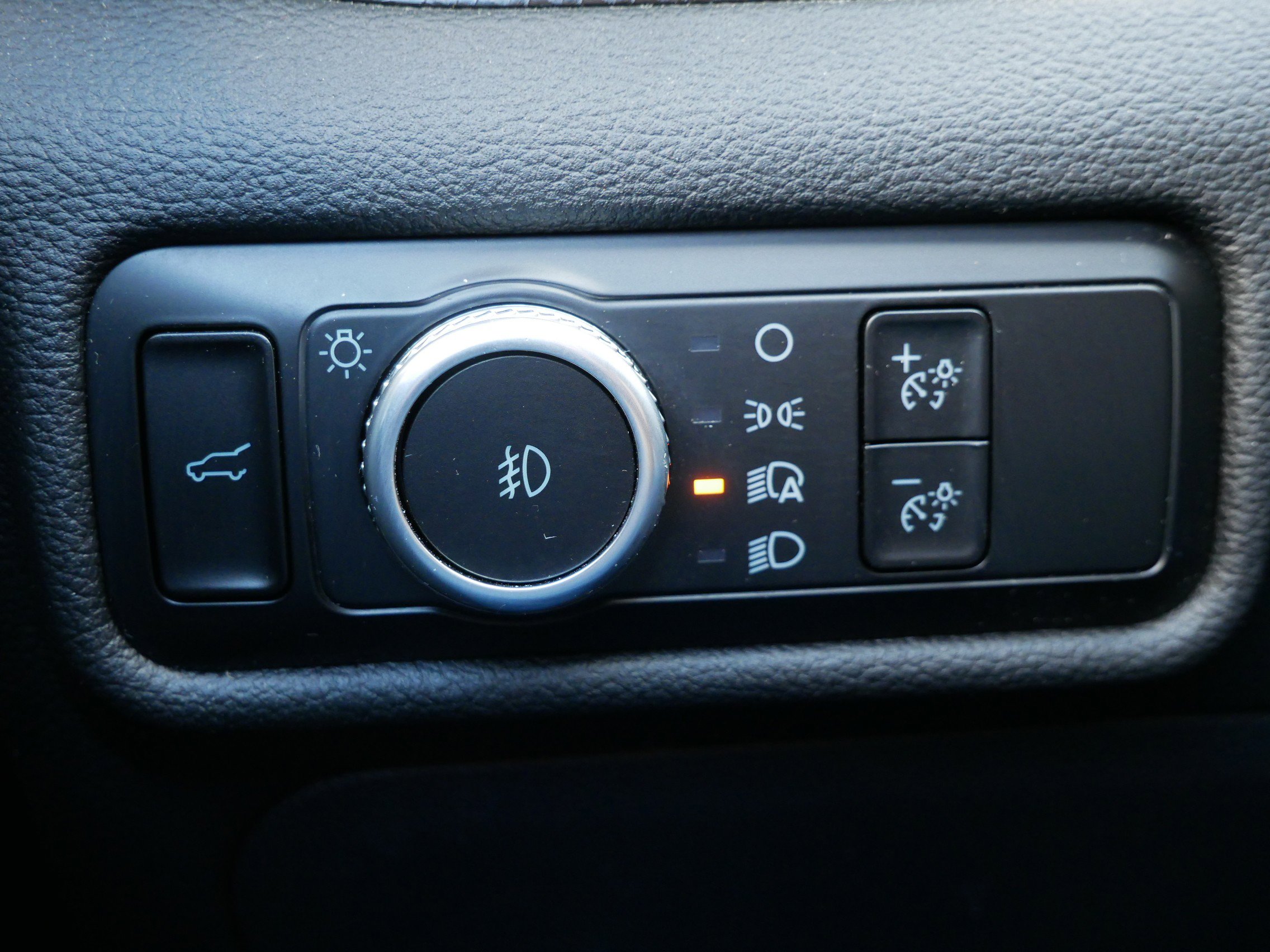 Certified 2023 Ford Explorer ST AWD/4WD image 17