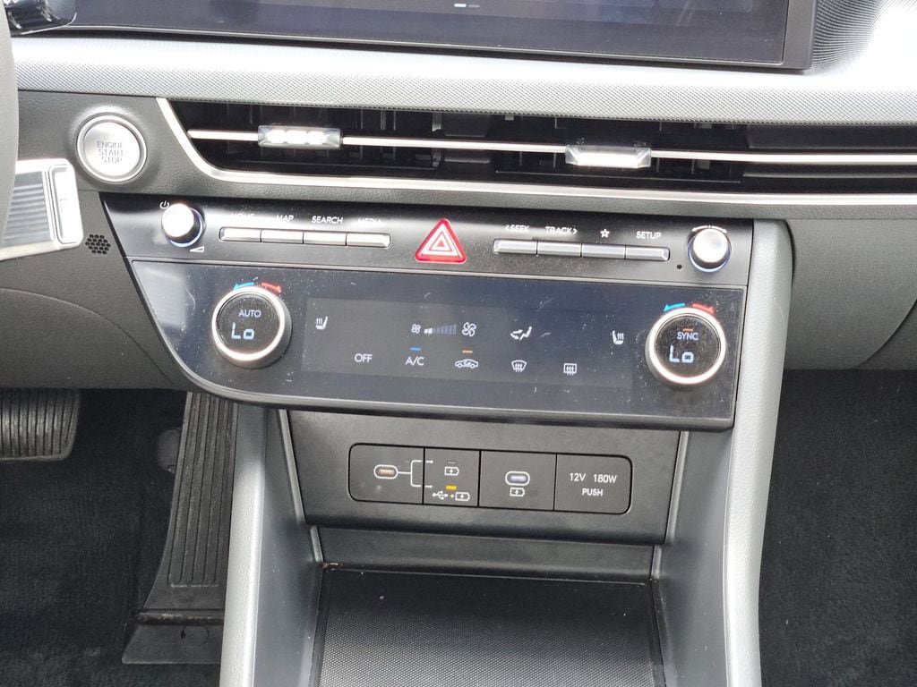Used 2025 Hyundai Sonata SEL FWD image 22