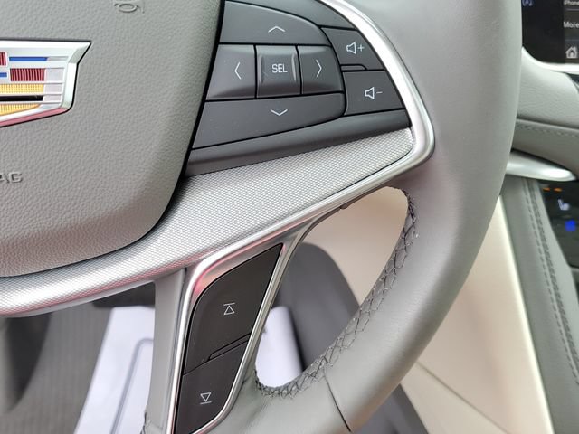 Certified 2024 Cadillac XT5 Premium Luxury w/ LPO, Floor Liner Package AWD/4WD image 12