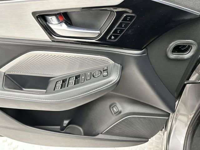 Used 2023 Acura MDX SH-AWD w/ Technology Package image 13