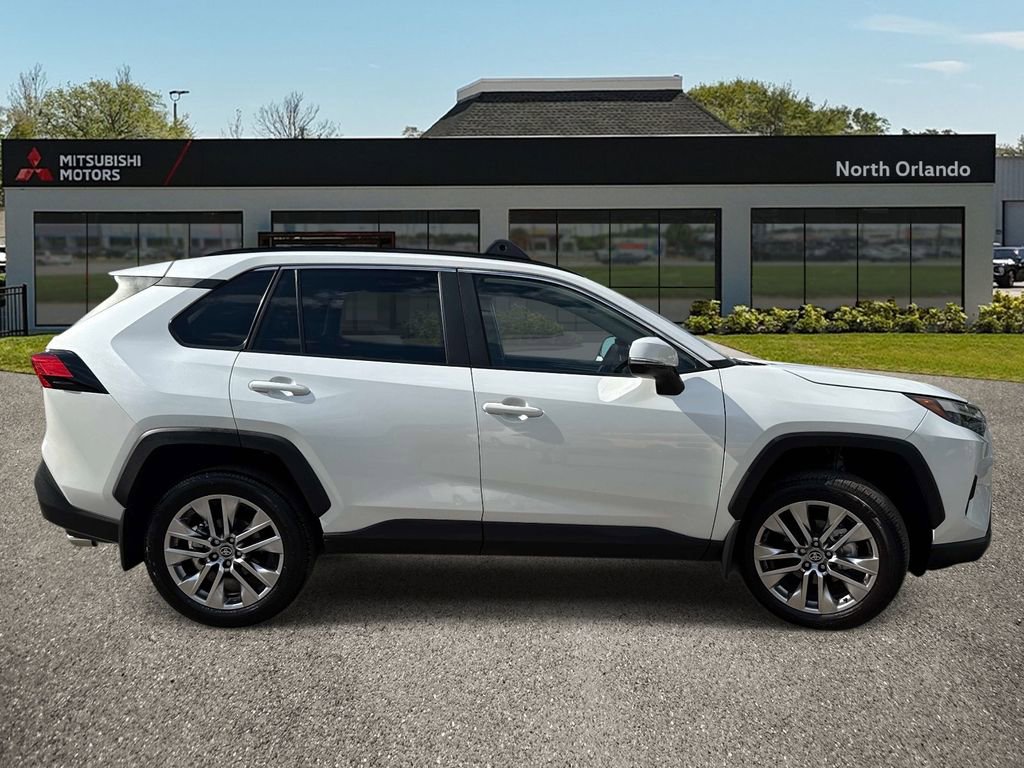 Used 2025 Toyota RAV4 XLE Premium image 6