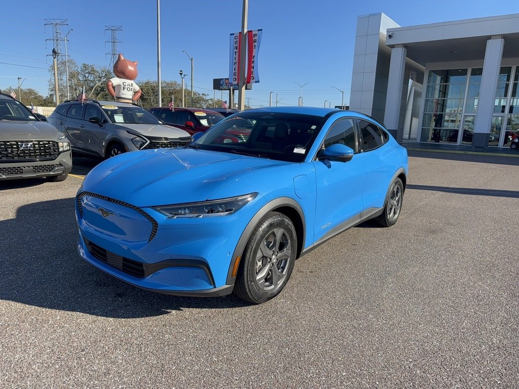 Certified 2022 Ford Mustang Mach-E Select w/ Comfort/Technology Package image 2