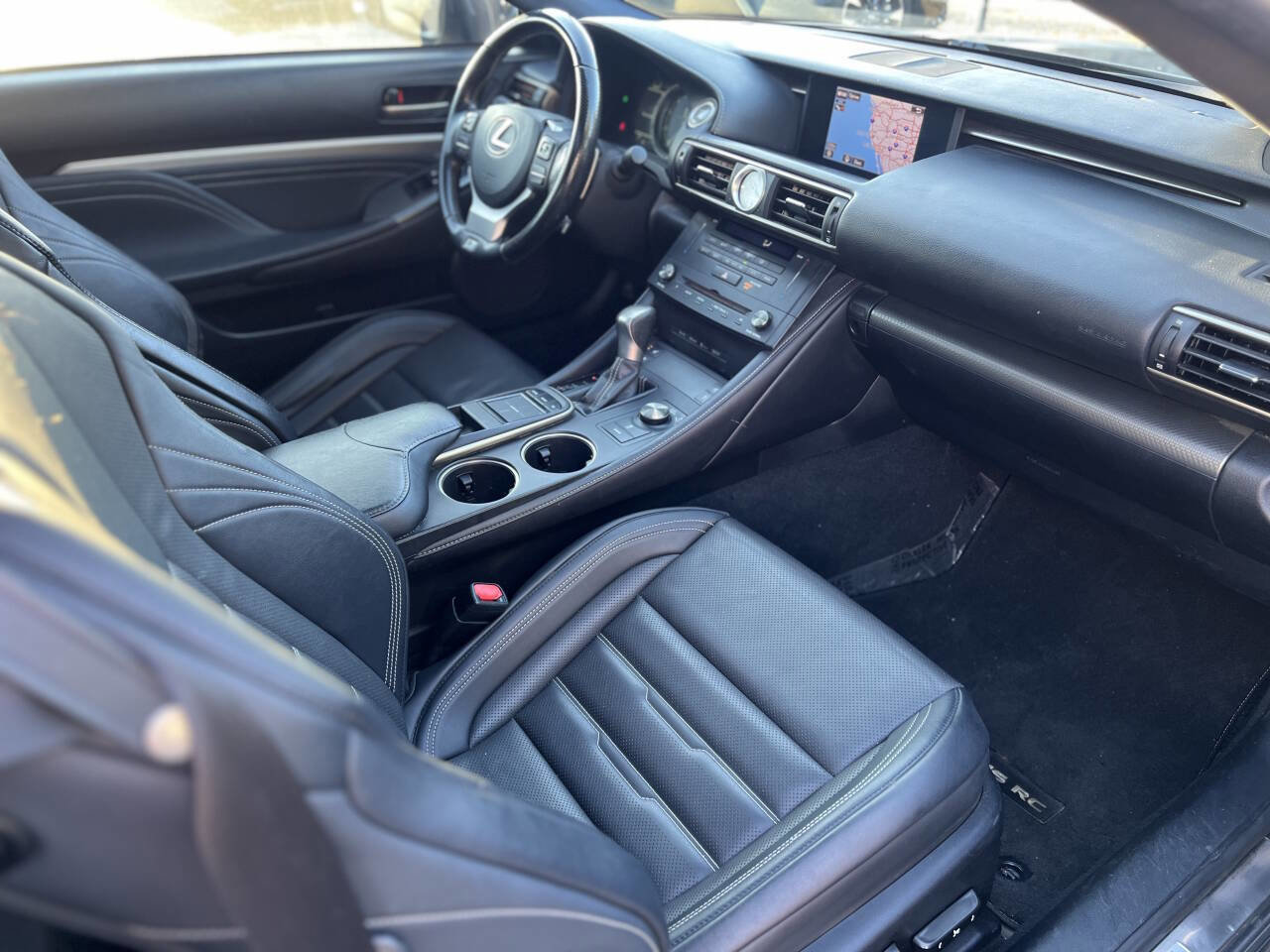 Used 2016 Lexus RC 200t image 17