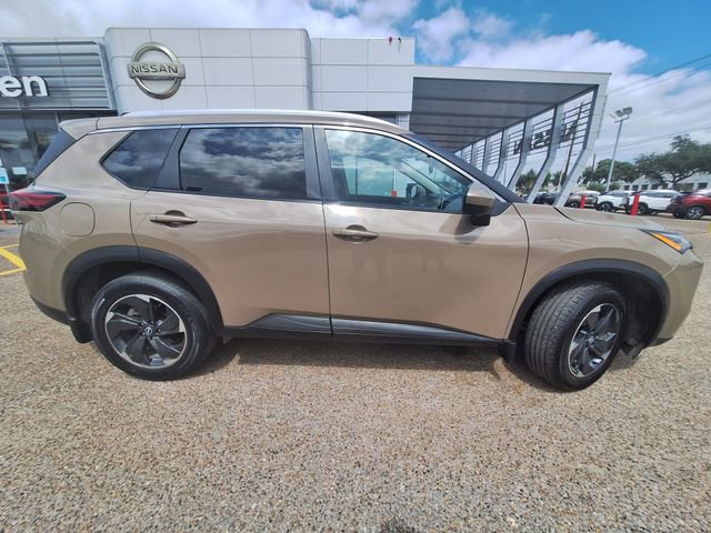 Certified 2024 Nissan Rogue SV w/ SV Premium Package FWD image 8