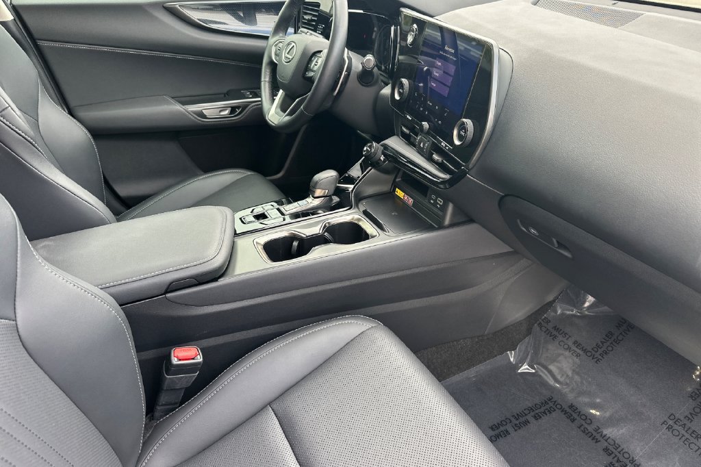 Certified 2025 Lexus NX 350h AWD w/ Accessory Package (2T) image 16