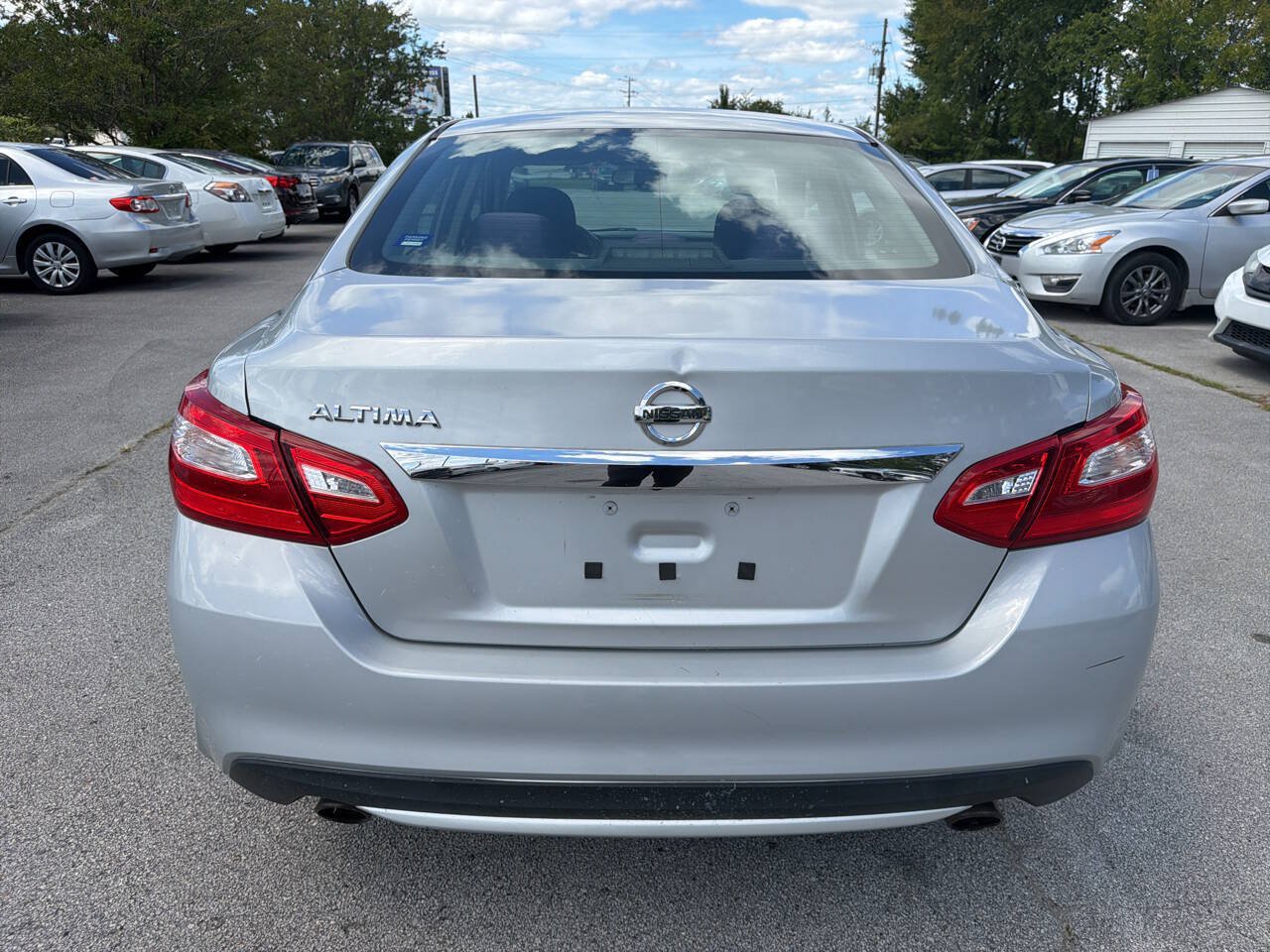 Used 2016 Nissan Altima 2.5 S w/ Power Driver Seat Package FWD image 6