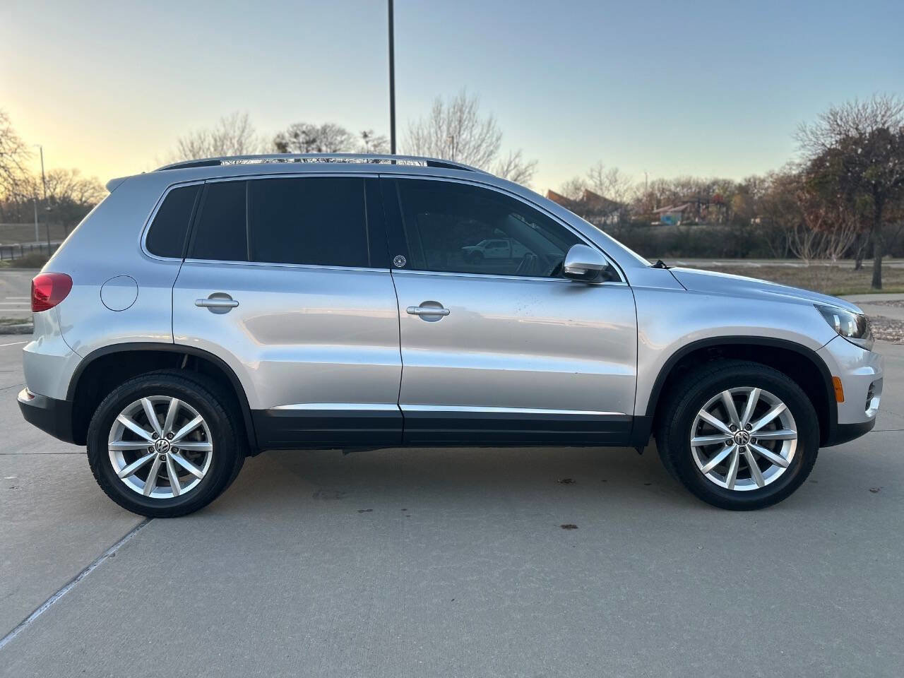 Used 2017 Volkswagen Tiguan Wolfsburg Edition image 5