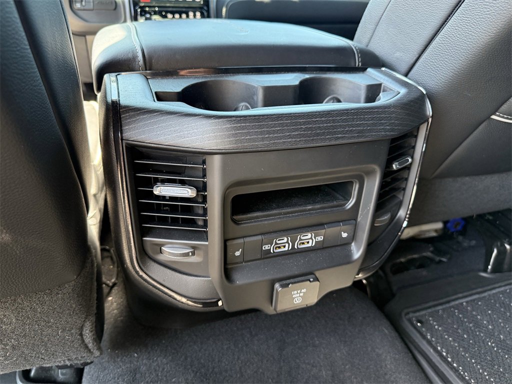 Used 2024 RAM 3500 Limited image 25