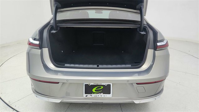 Used 2025 BMW i7 eDrive50 image 14