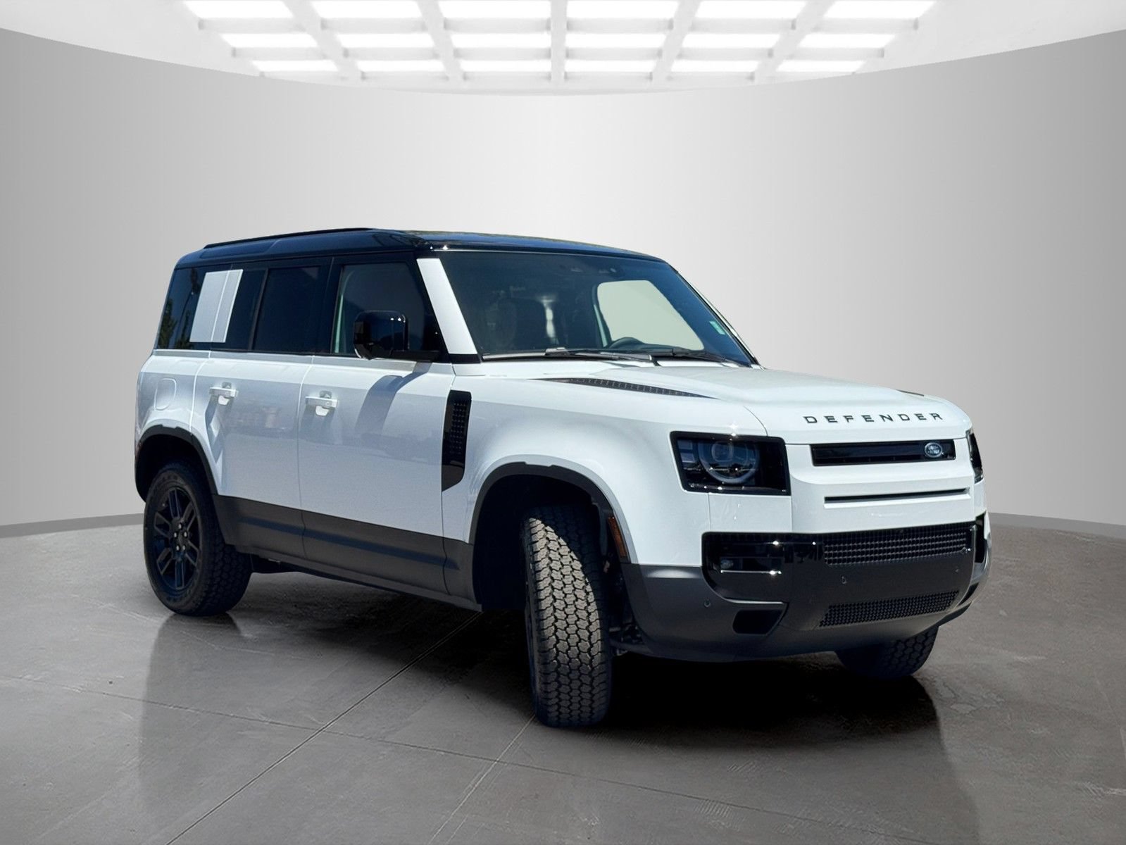 New 2026 Land Rover Defender 110 S AWD/4WD image 3