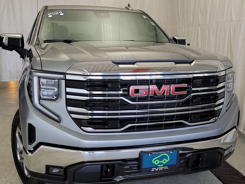 Certified 2024 GMC Sierra 1500 SLT w/ SLT Premium Package AWD/4WD image 3