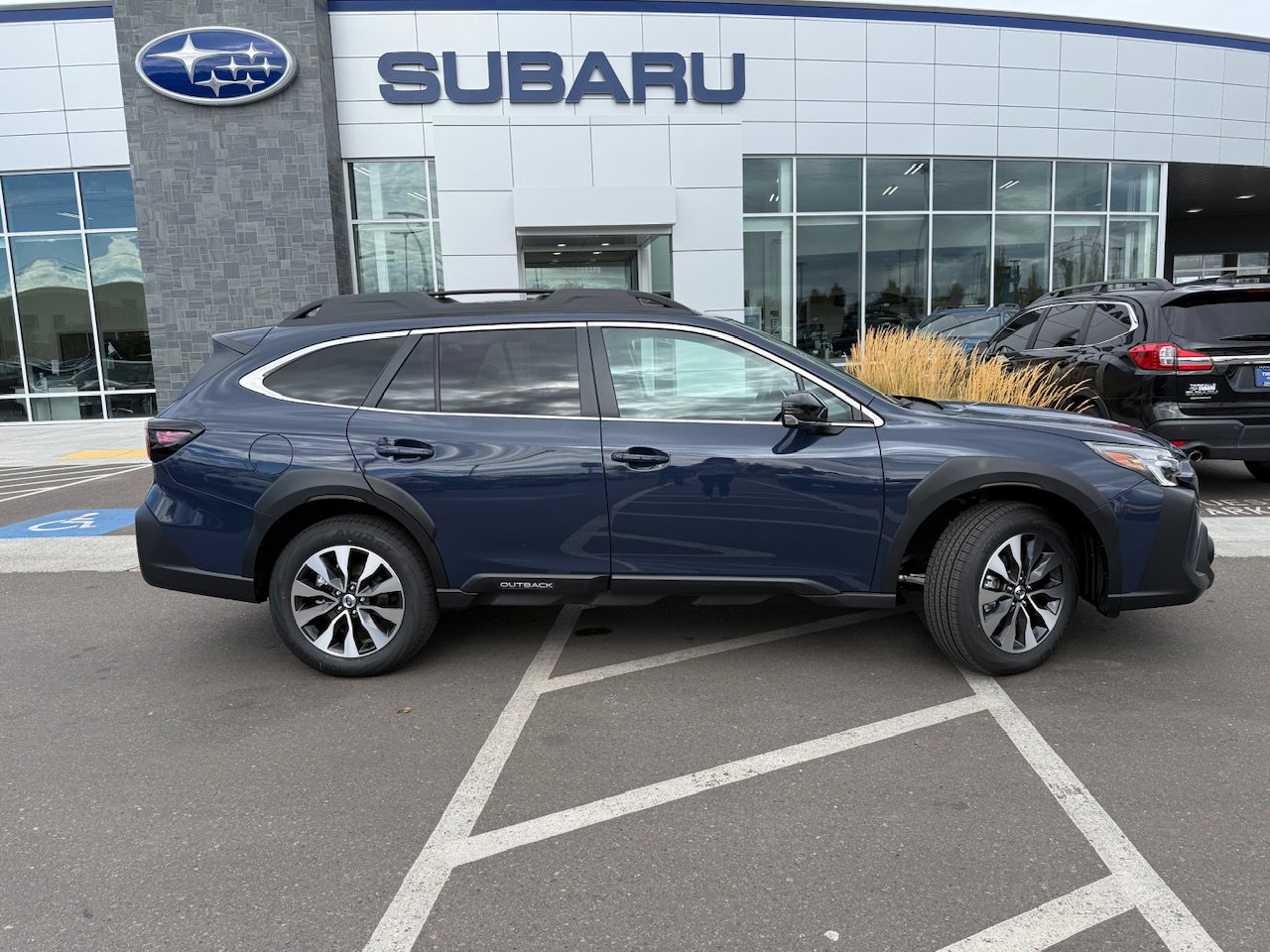 New 2025 Subaru Outback Limited XT image 10
