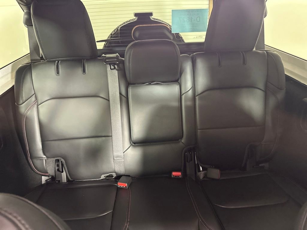 Used 2024 Jeep Wrangler Unlimited Rubicon w/ Convenience Group image 21