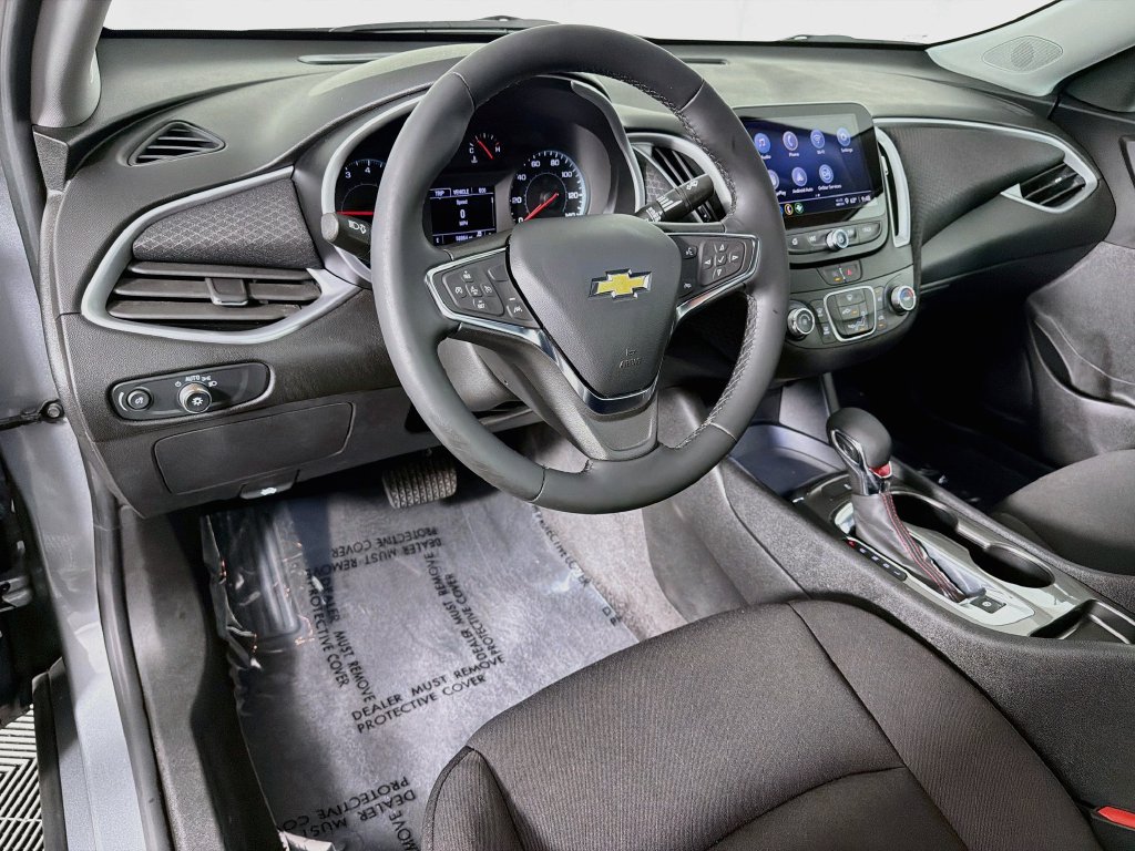 Used 2023 Chevrolet Malibu RS FWD image 9