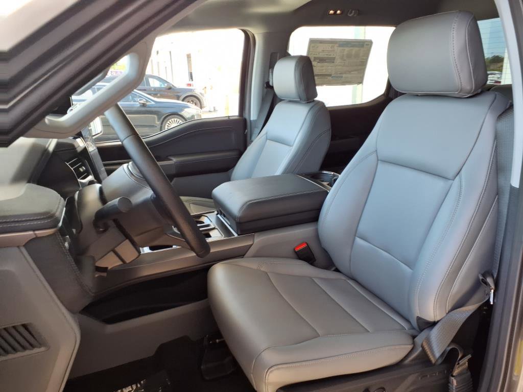 New 2025 Ford F150 Lightning Flash image 25