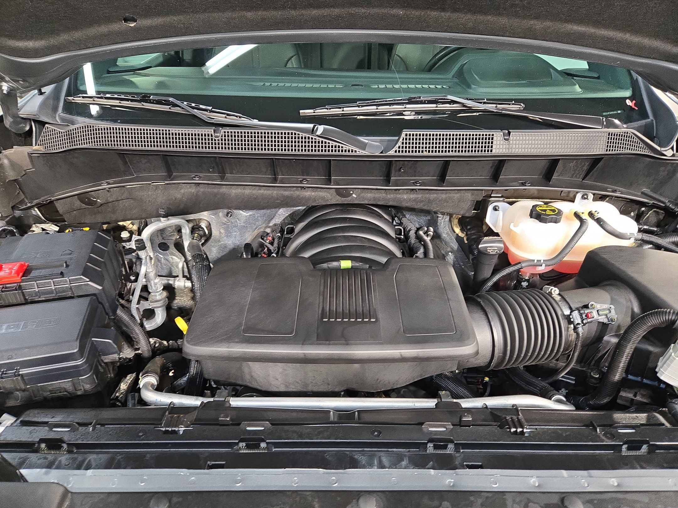 Used 2024 Chevrolet Silverado 1500 High Country w/ High Country Premium Package AWD/4WD image 19