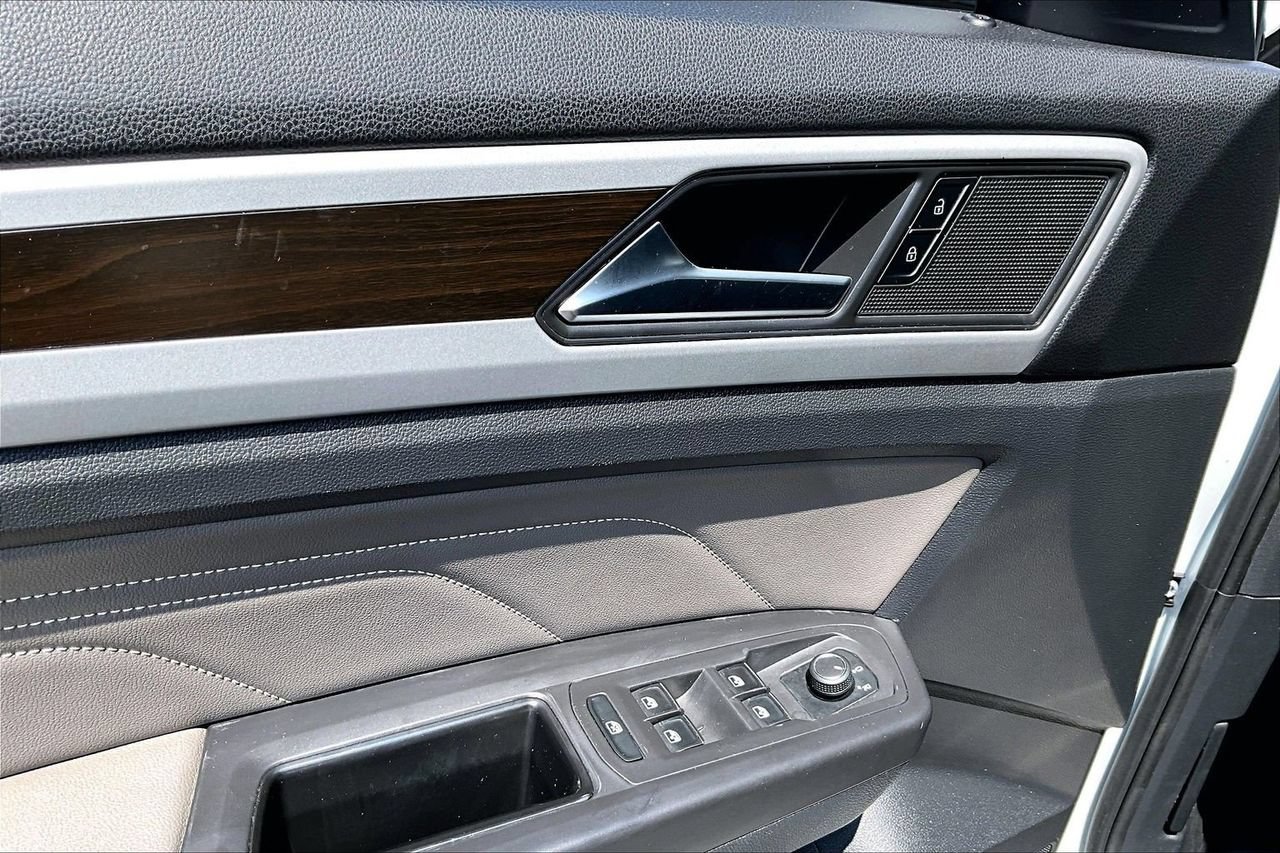 Used 2023 Volkswagen Atlas SE AWD/4WD image 26