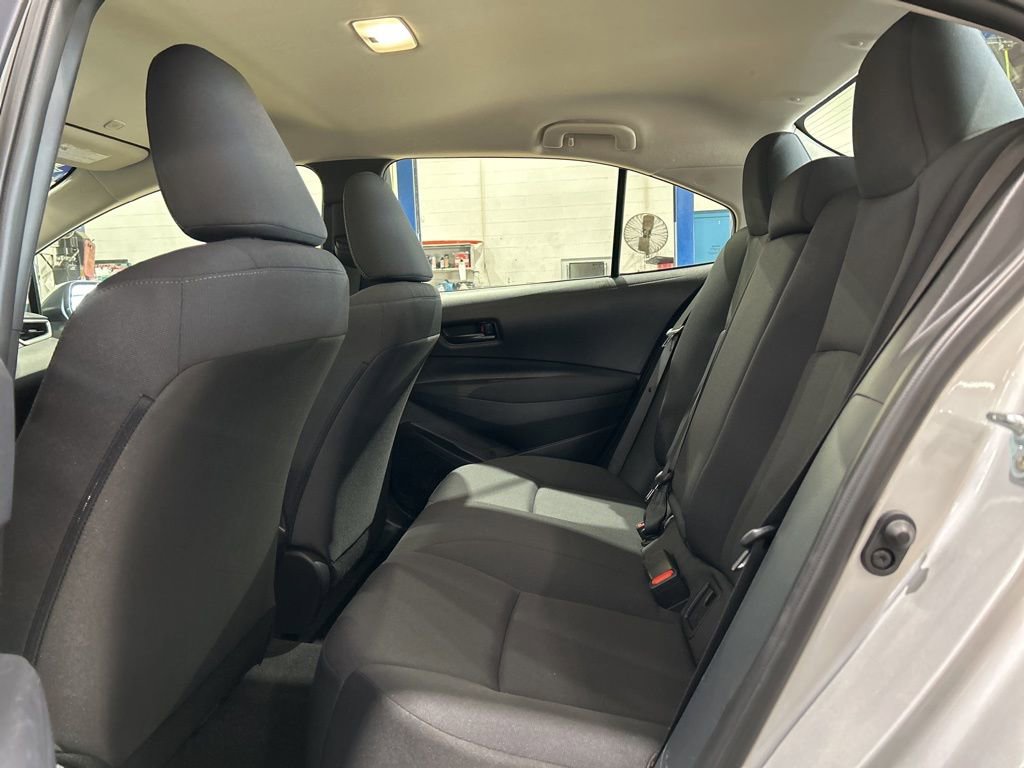 Used 2024 Toyota Corolla LE FWD image 31