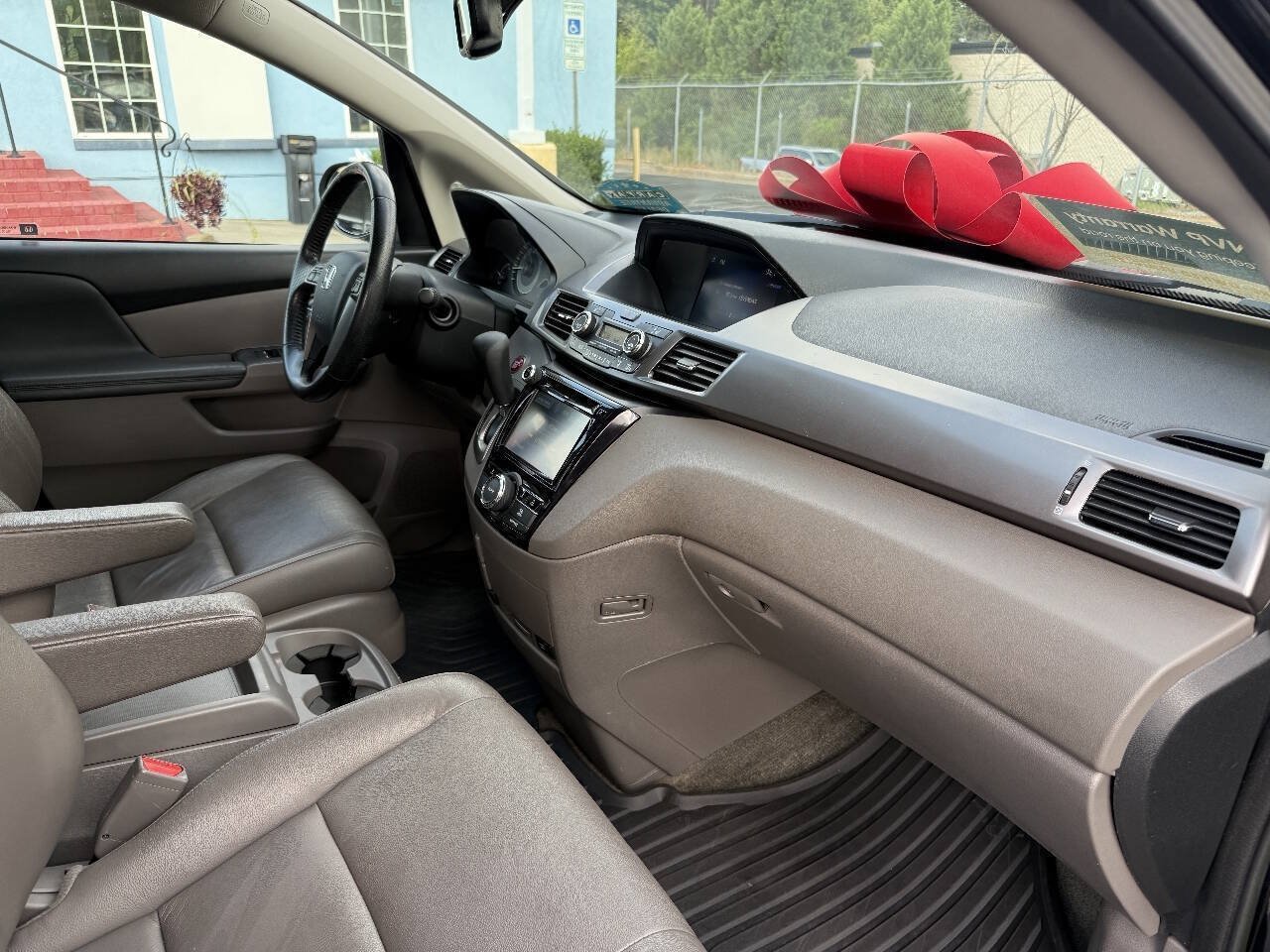 Used 2017 Honda Odyssey EX-L image 31