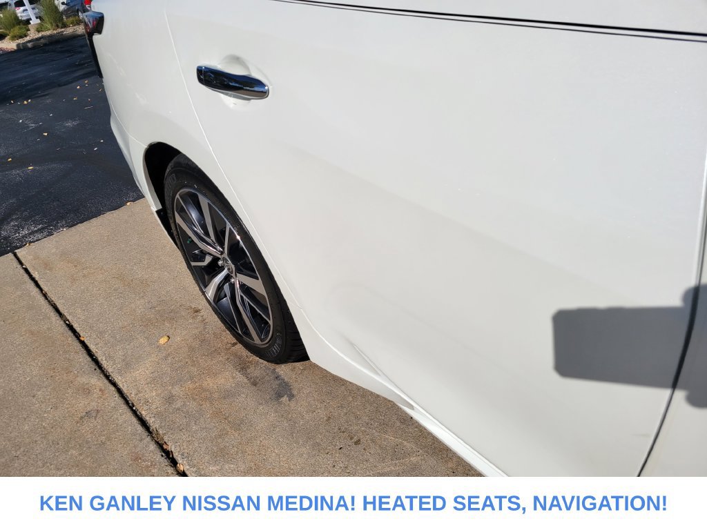 Used 2019 Nissan Maxima 3.5 SV w/ Floor Mat Group FWD image 14