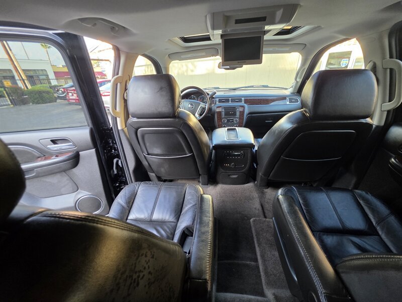 Used 2008 GMC Yukon Denali AWD/4WD image 15