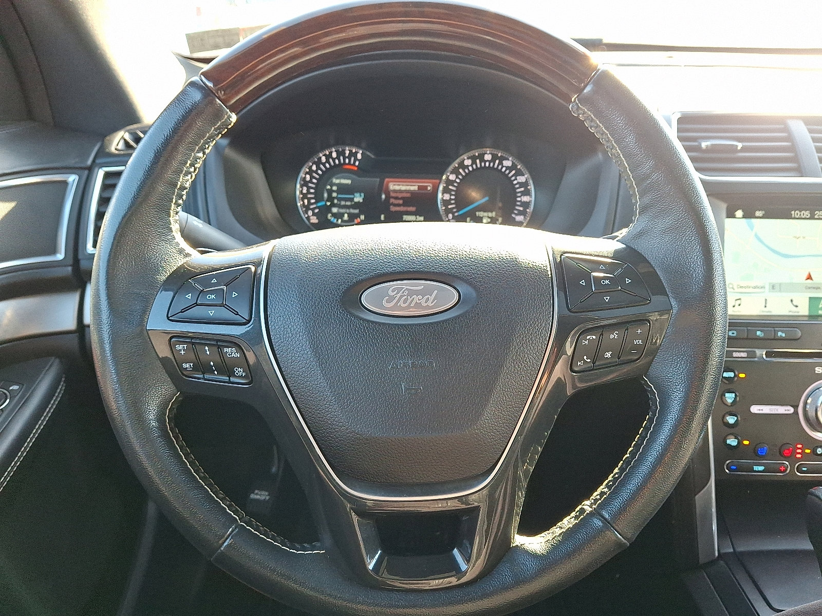 Certified 2018 Ford Explorer Platinum image 20