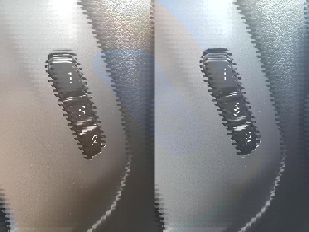 New 2026 Chrysler Pacifica Select image 20