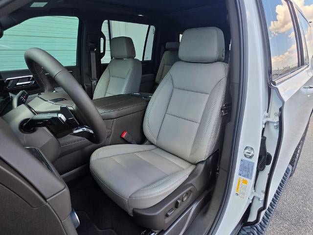New 2027 Chevrolet Suburban Z71 w/ Comfort Package AWD/4WD image 15