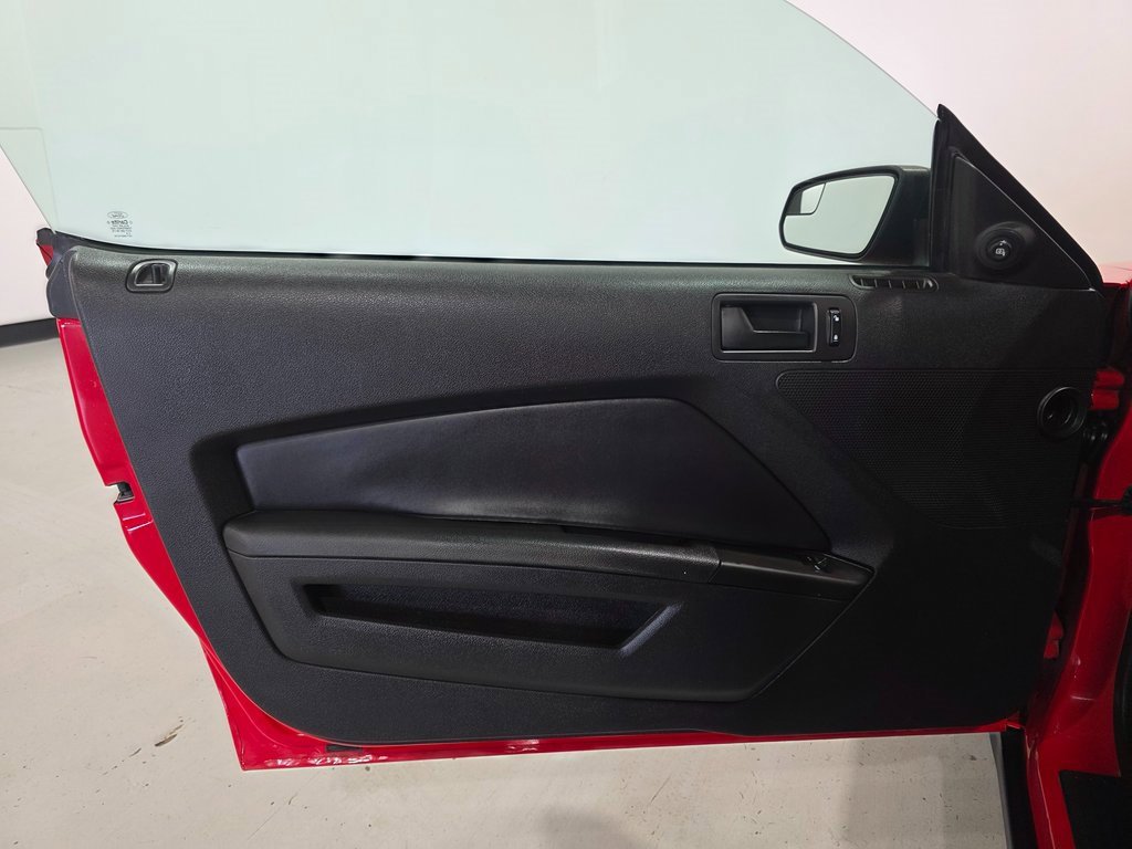 Used 2012 Ford Mustang Coupe image 14