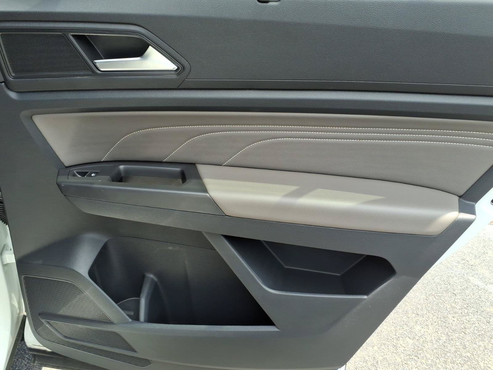 Certified 2022 Volkswagen Atlas SE FWD image 11