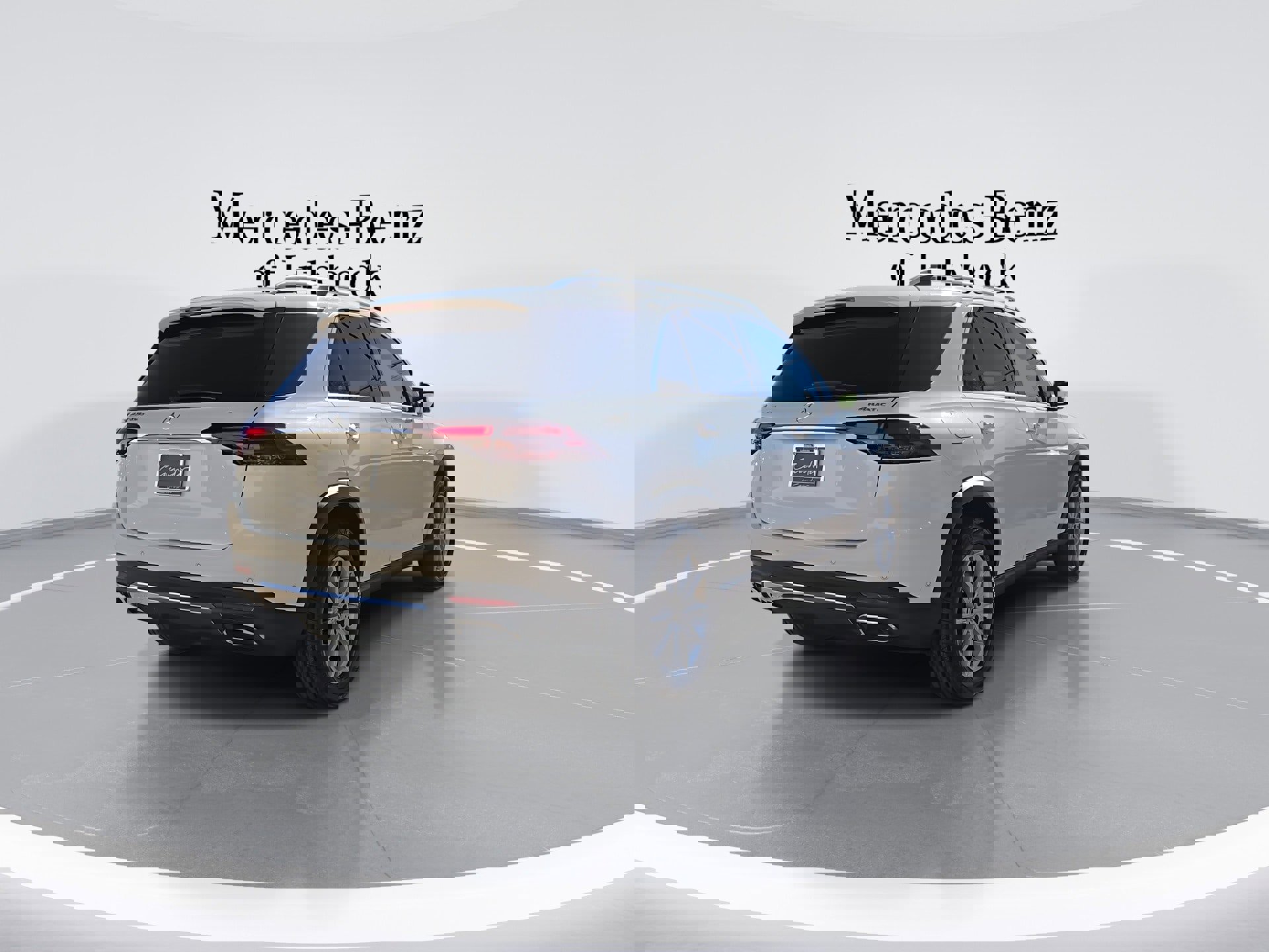 Used 2024 Mercedes-Benz GLE 450e 4MATIC image 8