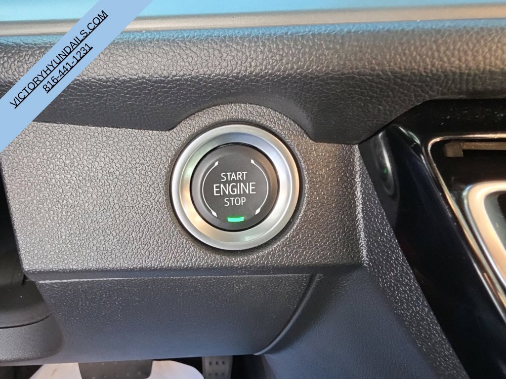 Used 2025 Chevrolet Traverse LT AWD/4WD image 28