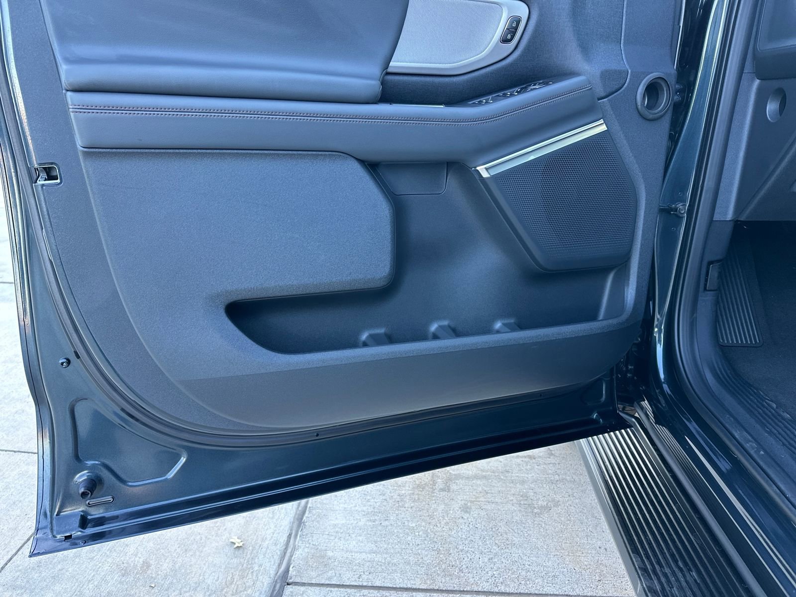 New 2025 Ford Expedition Max Active RWD image 10