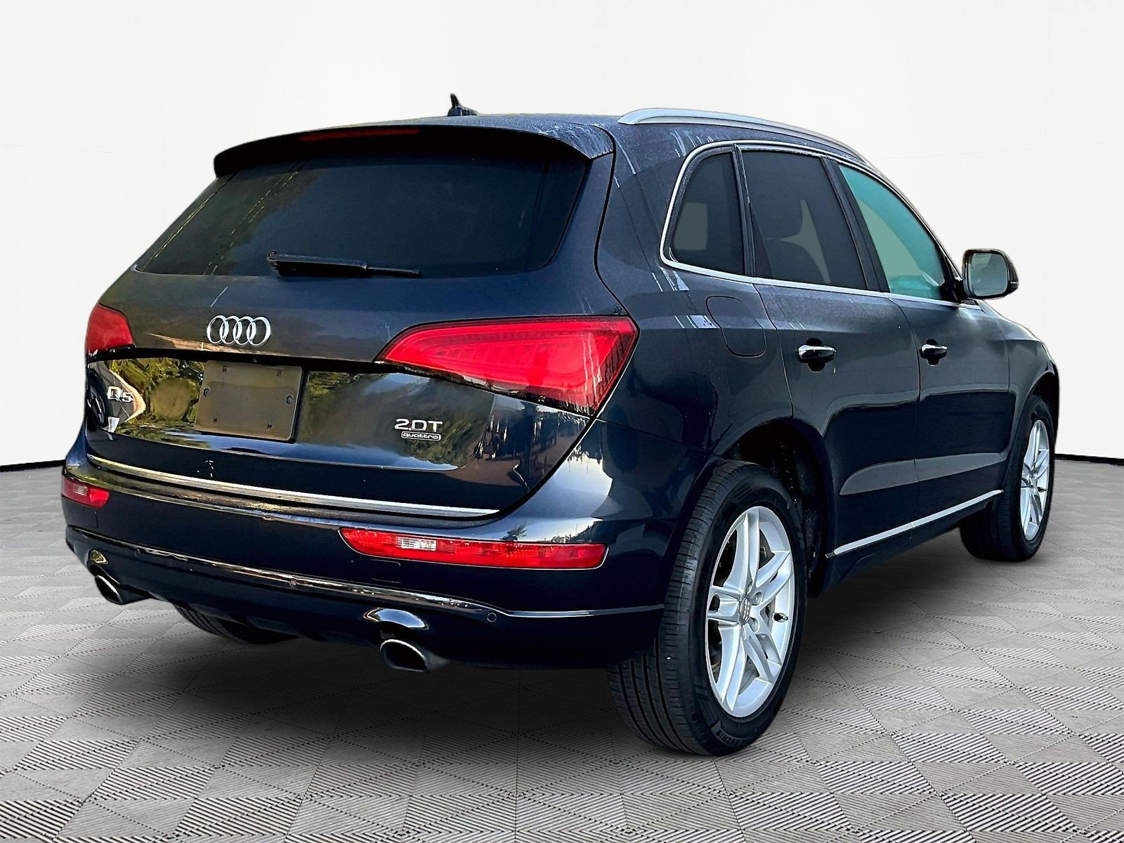 Used 2015 Audi Q5 2.0T Premium Plus w/ Technology Package AWD/4WD image 6