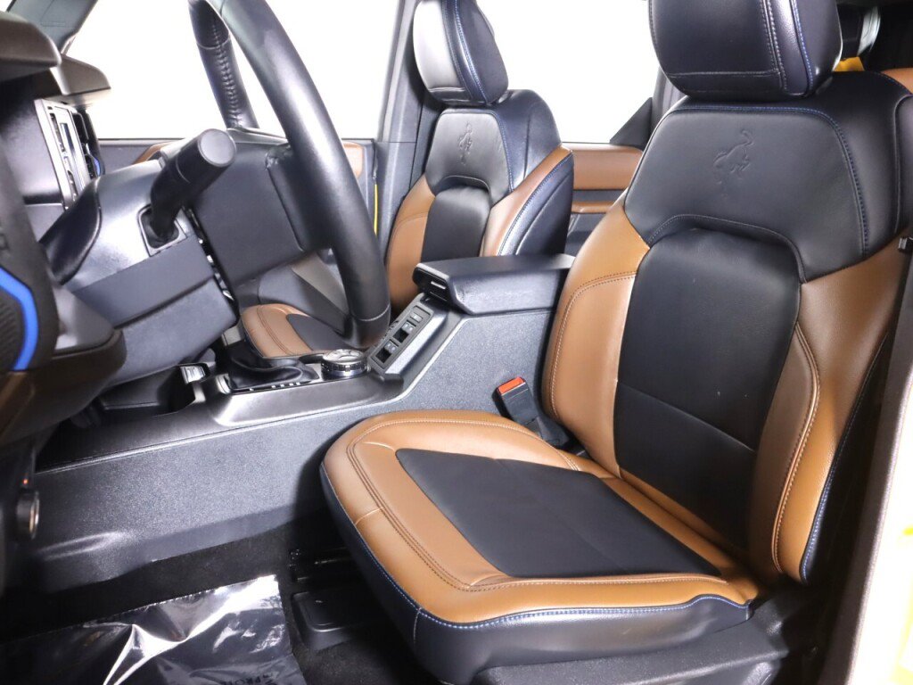 Used 2021 Ford Bronco Outer Banks AWD/4WD image 35