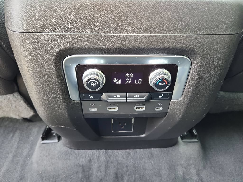 Used 2023 GMC Yukon Denali w/ Max Trailering Package AWD/4WD image 26