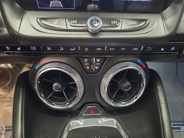 Used 2020 Chevrolet Camaro SS RWD image 20