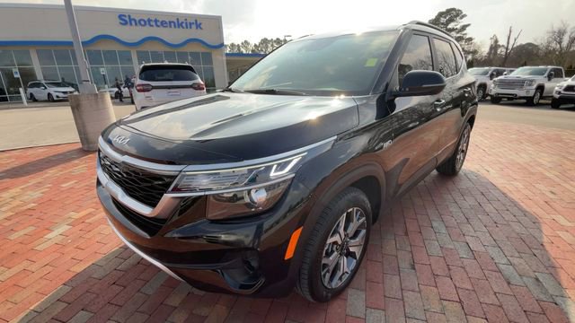 Used 2023 Kia Seltos EX image 5