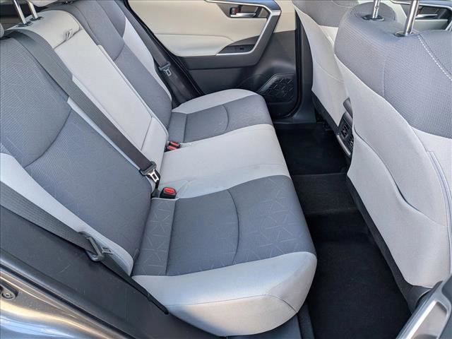 Used 2019 Toyota RAV4 XLE w/ Convenience Package FWD image 20