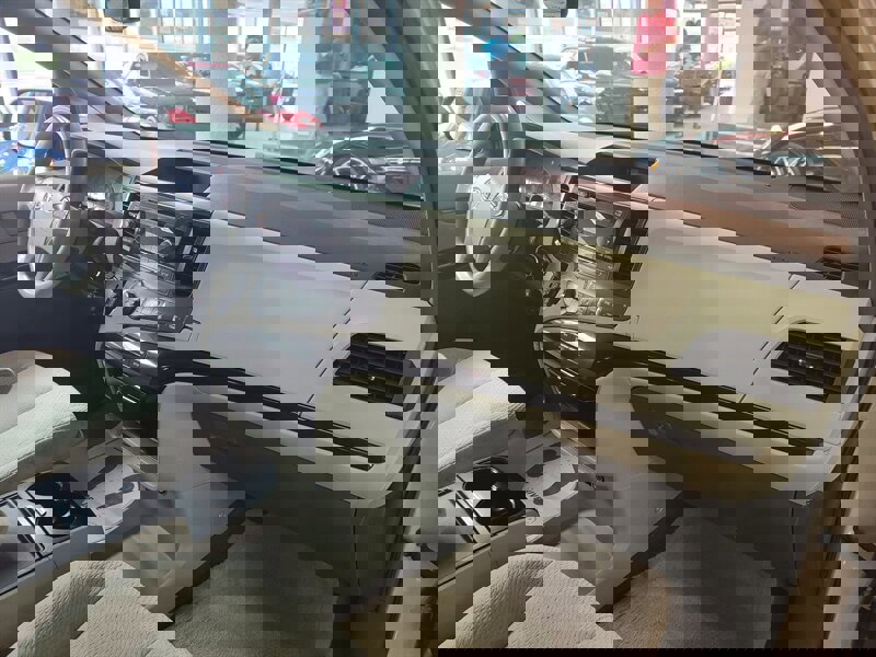 Used 2014 Toyota Sienna LE image 14